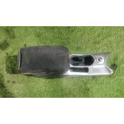 Бардачок между сиденьями Mitsubishi OUTLANDER CW5W 4B12