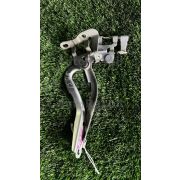 Кронштейн капота Toyota VITZ SCP90 2SZFE