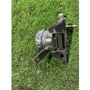 Подушка двигателя Toyota RACTIS SCP100 2SZFE