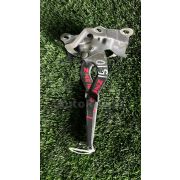 Кронштейн капота Toyota WISH ZNE10G 1ZZFE