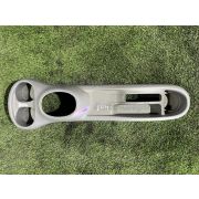 Бардачок между сиденьями Toyota VITZ SCP10 1SZFE