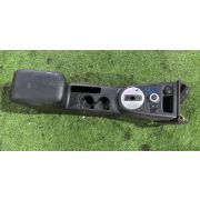 Бардачок между сиденьями Nissan X-TRAIL NT31 MR20DE
