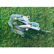 Кронштейн капота Toyota NADIA SXN10 3SFSE