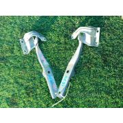 Кронштейн капота Suzuki ESCUDO TD94W H27A