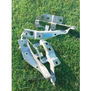 Кронштейн капота Nissan X-TRAIL NT30 QR20DE