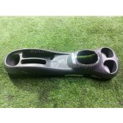 Бардачок между сиденьями Toyota VITZ SCP10 1SZFE