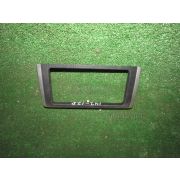 Консоль магнитофона Toyota WISH ZGE20 2ZRFAE