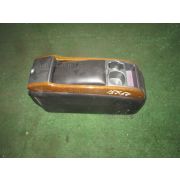 Бардачок между сиденьями Toyota VOXY ZRR70 3ZRFE
