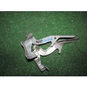 Кронштейн капота Toyota COROLLA EE111 4EFE