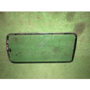 Стекло салона Toyota HIACE KZH106 1KZTE