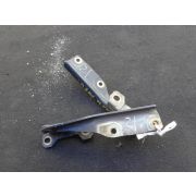 Кронштейн капота Mitsubishi DELICA PE8W 4M40