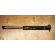 Амортизатор двери Toyota VITZ NCP95 2NZFE