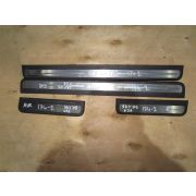 Накладка на порог Nissan SKYLINE V36 VQ25HR