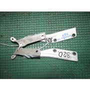 Кронштейн капота Subaru FORESTER SG5 EJ20