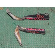 Кронштейн капота Nissan CEDRIC PY31 VG30DE