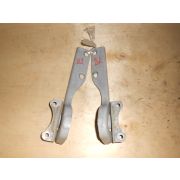 Кронштейн капота Suzuki JIMNY JB23W K6A