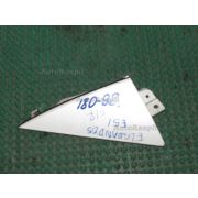 Уголок крыла Nissan ELGRAND E51 VQ35DE