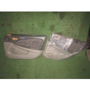 Обшивка двери Toyota CALDINA ST210 3SFE