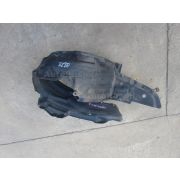 Подкрылок Nissan LIBERTY RM12 QR20DE