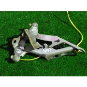 Кронштейн капота Toyota SPRINTER AE110 5AFE