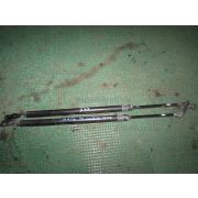 Амортизатор двери Toyota HIACE REGIUS RCH41 3RZFE