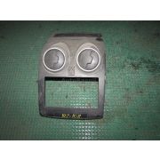 Консоль магнитофона Nissan DUALIS J10 MR20DE