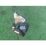 Замок двери Nissan SKYLINE V35 VQ25DD