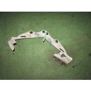 Кронштейн капота Nissan AVENIR PW11 SR20DE