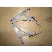 Кронштейн капота Nissan TEANA J32 VQ25DE