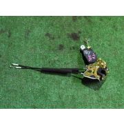 Замок двери Subaru FORESTER SG5 EJ20