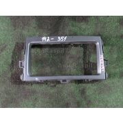 Консоль магнитофона Toyota COROLLA FIELDER NZE141G 1NZFE