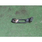 Крепление аккумулятора Honda FIT GD1 L13A