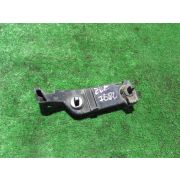 Крепление бампера Toyota COROLLA SPACIO ZZE122N 1ZZFE