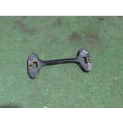 Крепление аккумулятора Subaru FORESTER SG5 EJ20