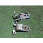 Петли на дверь Suzuki ESCUDO TD54W J20A