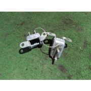 Петли на дверь Honda STREAM RN3 K20A