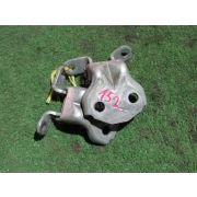 Петли на дверь Subaru FORESTER SG5 EJ202