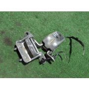 Петли на дверь Nissan TIIDA C11 HR15DE