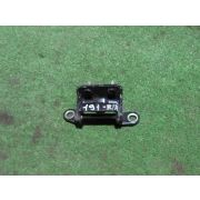 Петли на дверь Nissan TIIDA C11 HR15DE