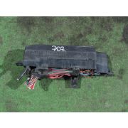 Блок предохранителей Mitsubishi DELICA PD6W 6G72