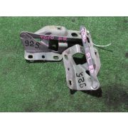 Кронштейн капота Nissan BLUEBIRD SYLPHY TG10 QR20DD