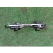 Крепление аккумулятора Toyota WISH ZNE10 1ZZFE