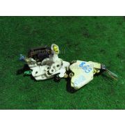 Замок двери Nissan AVENIR PW10 SR20DE