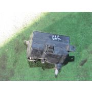 Блок предохранителей Mitsubishi PAJERO IO H66W 4G93