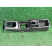 Бардачок между сиденьями Nissan X-TRAIL NT30 QR20DE