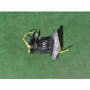 Петли на дверь ISUZU WIZARD UER25 6VD1