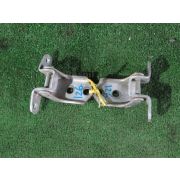 Петли на дверь Mazda AXELA BK5P ZYVE
