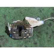 Замок двери Nissan WINGROAD WFY11 QG15DE