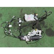 Замок двери Nissan SERENA C26 MR20DD