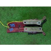 Кронштейн капота Subaru FORESTER SG5 EJ202